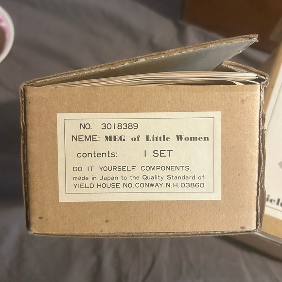 Little Women~ Meg, Jo, Beth & Amy March~Yield House porcelain doll kit - Picture 9 of 9